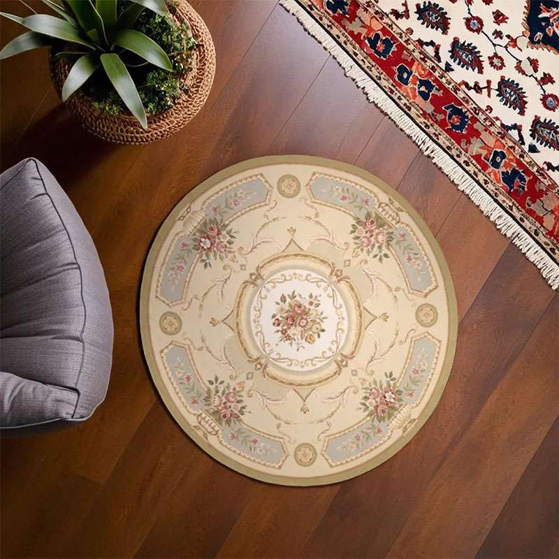 Round Needle Point Bordeaux Rug 190 × 190 cm