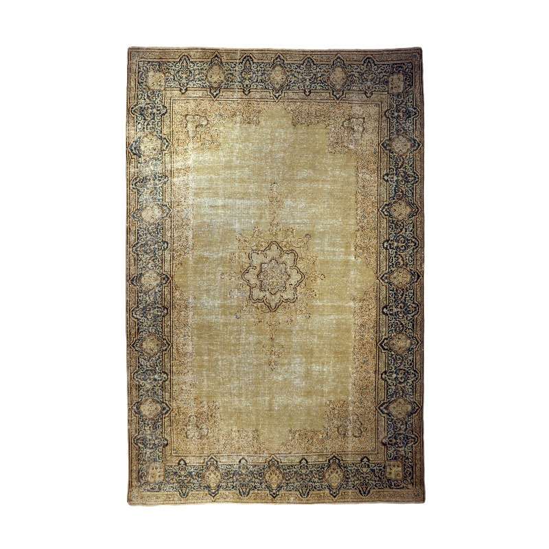 Vintage Spartan Rug 308 × 212 cm