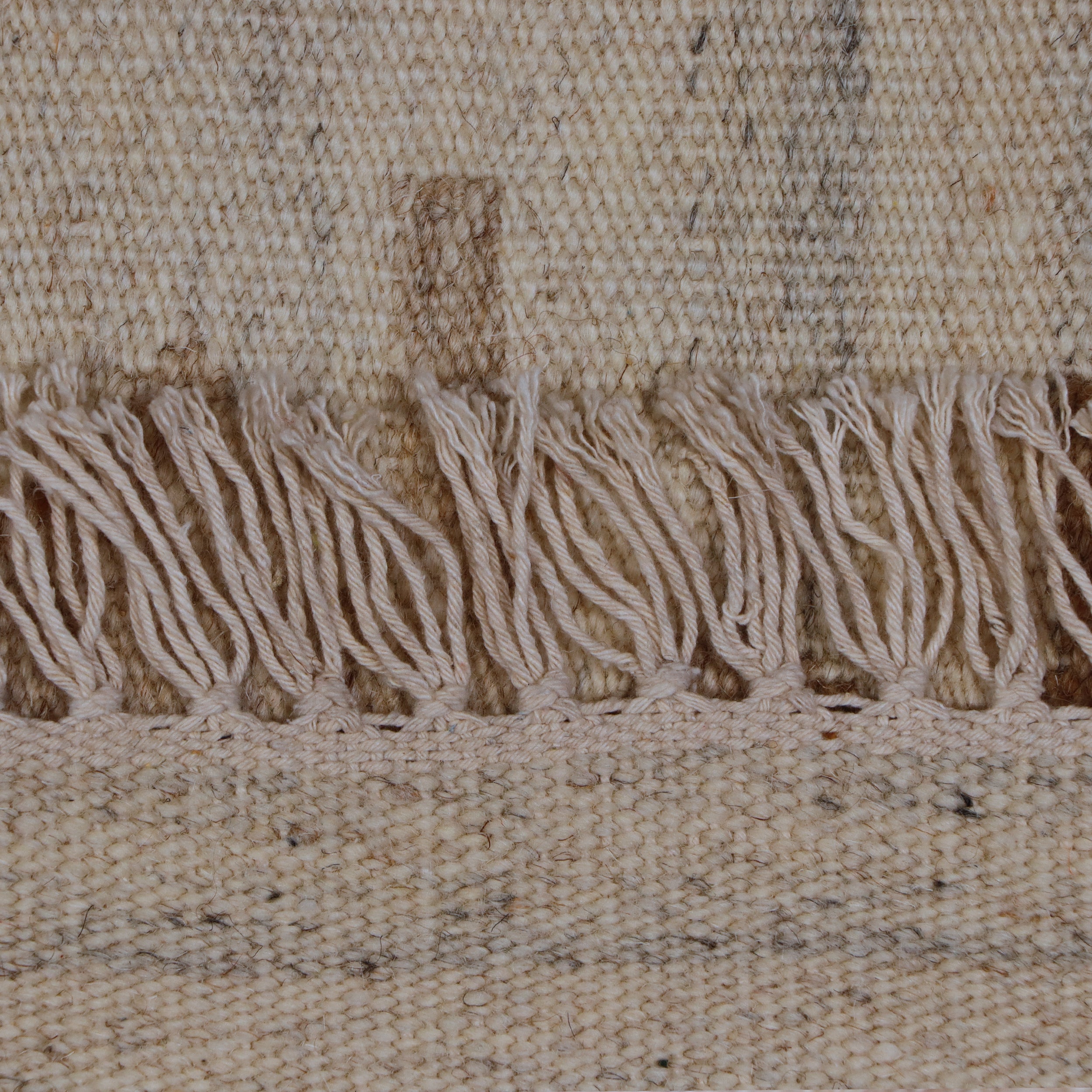 Taupe, Ivory & Brown Tribal Geometric Kilim Rug Design 150 × 200 cm