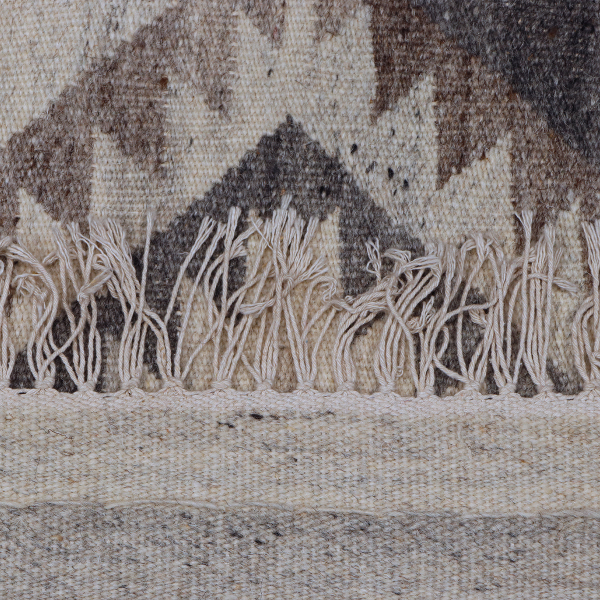 Taupe & Ivory Tribal Geometric Medallion Kilim Rug Design 200 × 300 cm