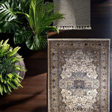 Classic Oriental Persian Rug Design 230 × 160 cm