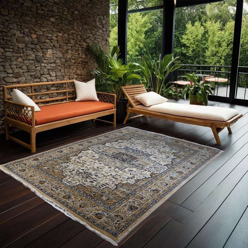 Classic Oriental Persian Rug Design 230 × 160 cm