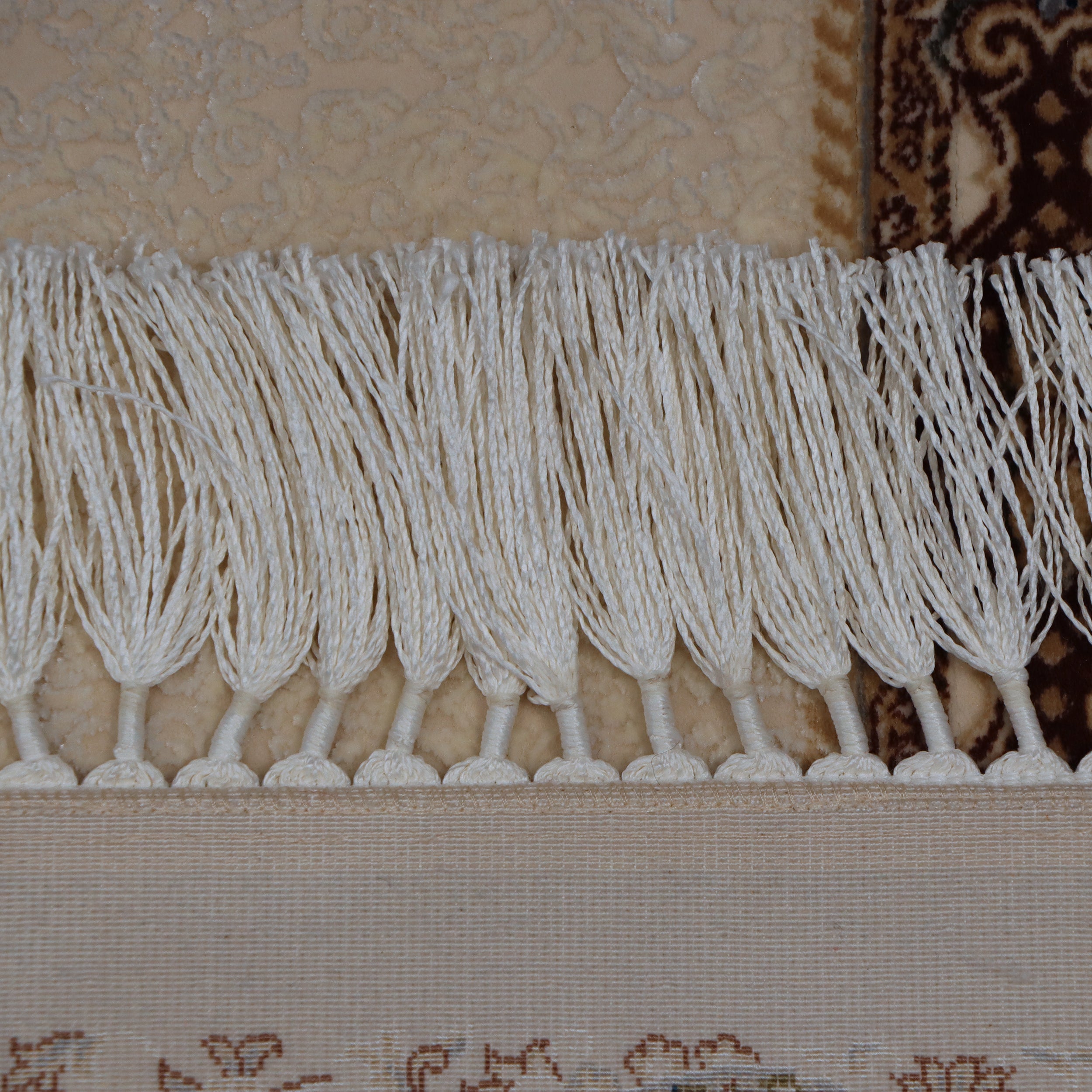 Cream & Brown Persian Paisley Border Rug Design 230 × 160 cm