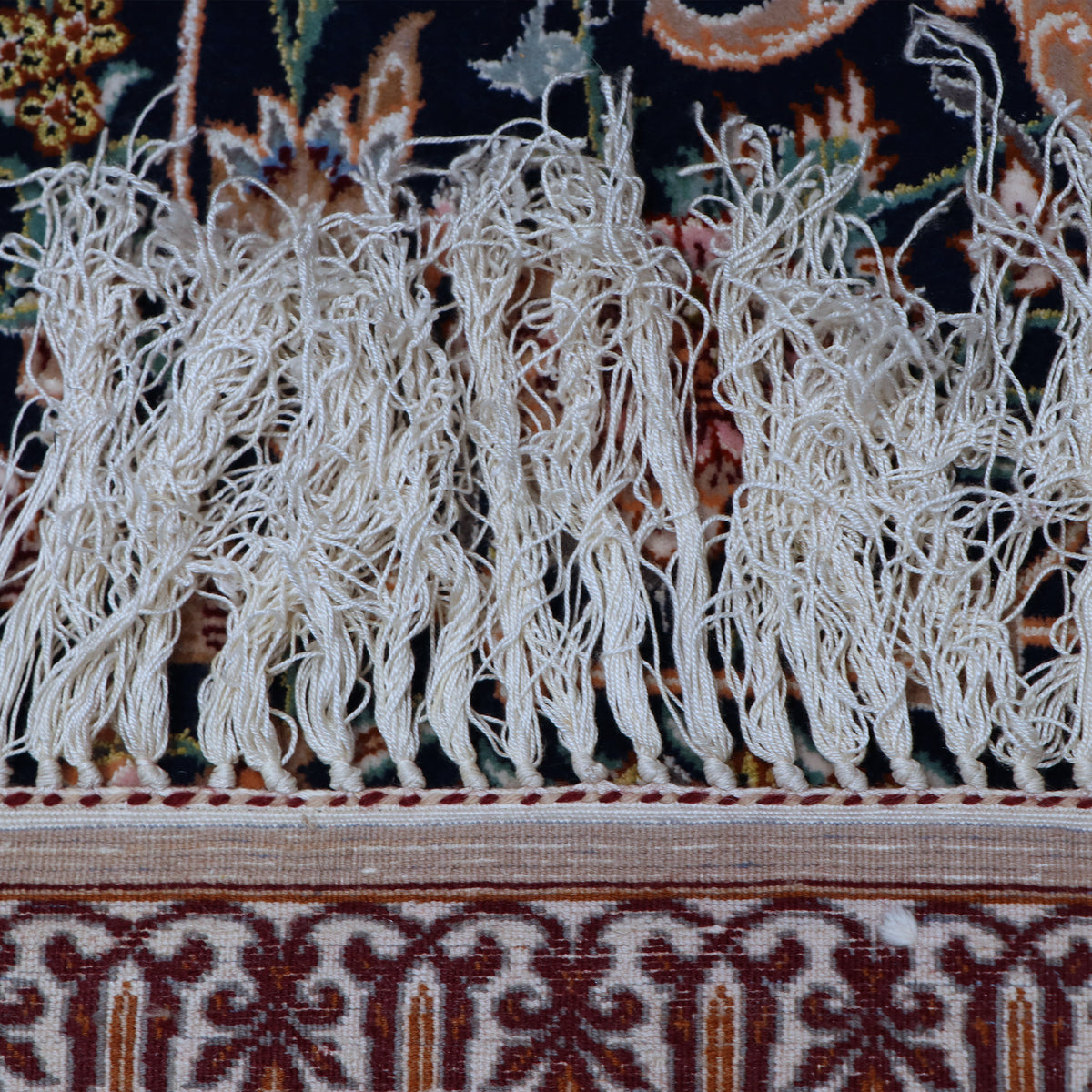 Antique Esfahan Rug 201 × 129 cm