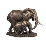 Zawadi Akilah Elephant & Young Sculpture 29 × 44 cm