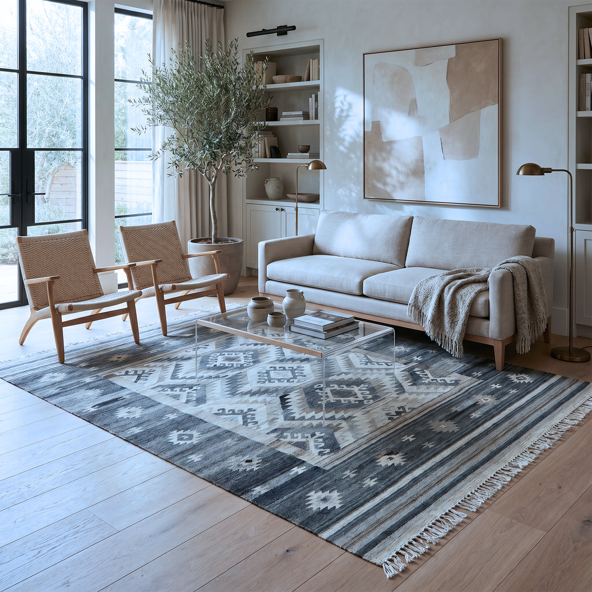 Grey & Ivory Tribal Geometric Kilim Rug Design 200 × 300 cm