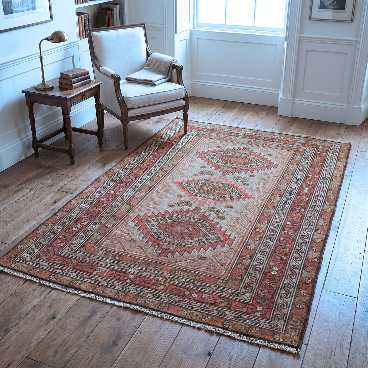 Beige, Coral & Brown 1940s Vintage Shirwan Geometric Triple Medallion Rug 166 × 117 cm - photo 2